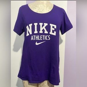 Jr Women’s Nike Short Sleeve Plum Purple Athletic Cut T-shirt Sz Med